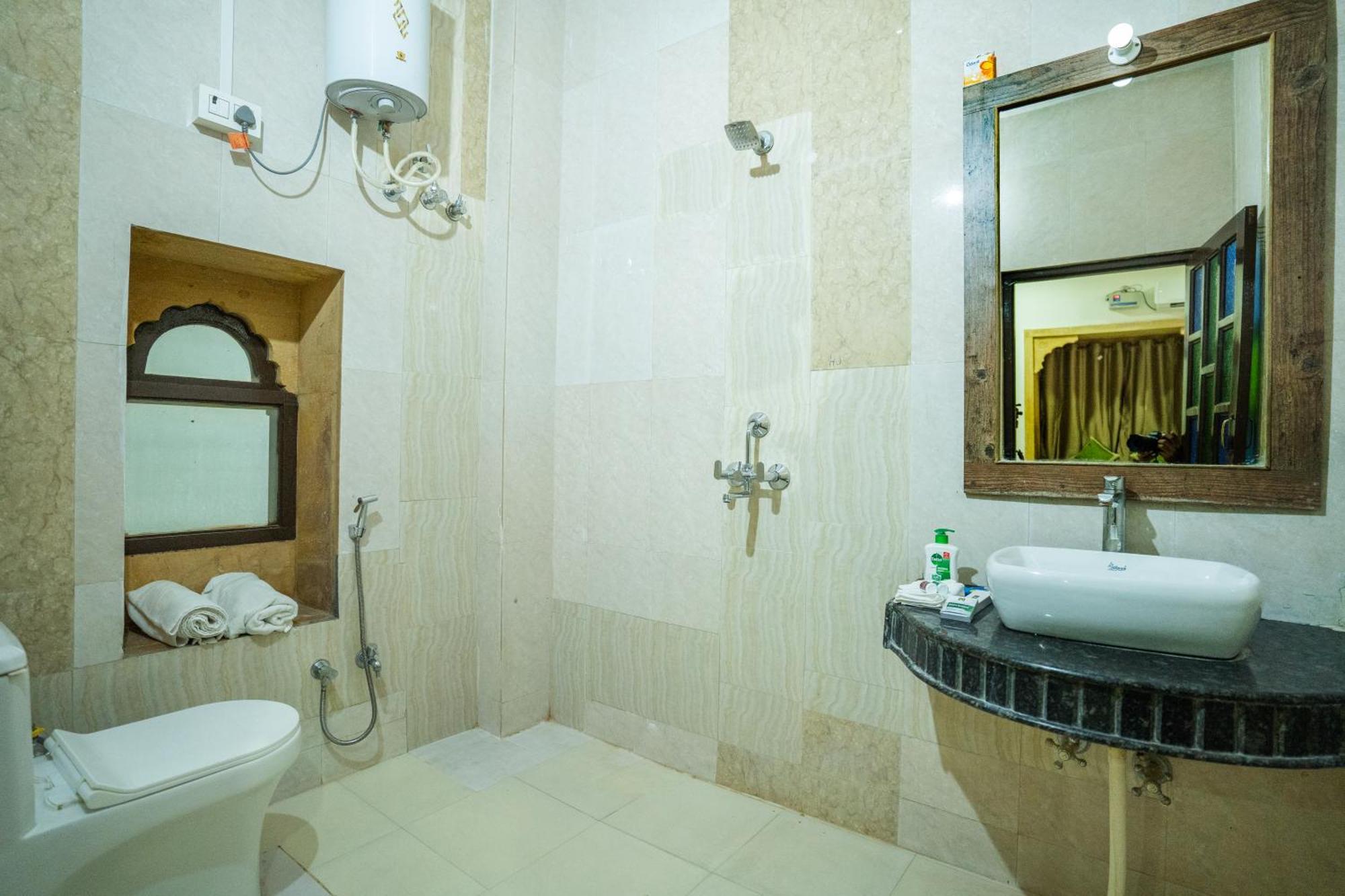 Hotel Marina Mahal With Swimming Pool Jaisalmer Esterno foto